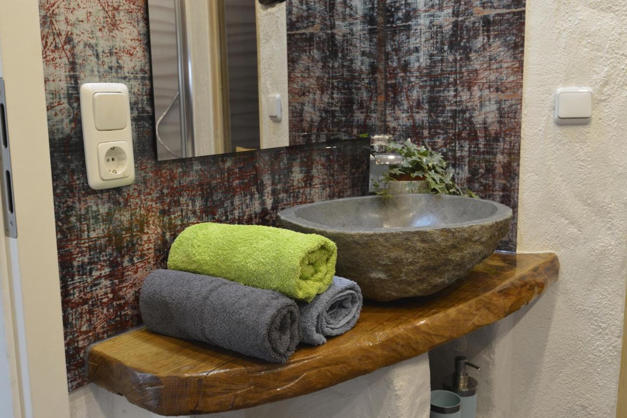 Eifel Kate, Relaxen Mit Sauna Und Whirlpool Dahlem  ภายนอก รูปภาพ