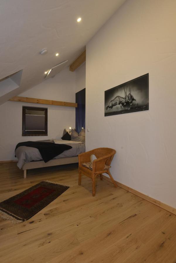 Eifel Kate, Relaxen Mit Sauna Und Whirlpool Dahlem  ภายนอก รูปภาพ